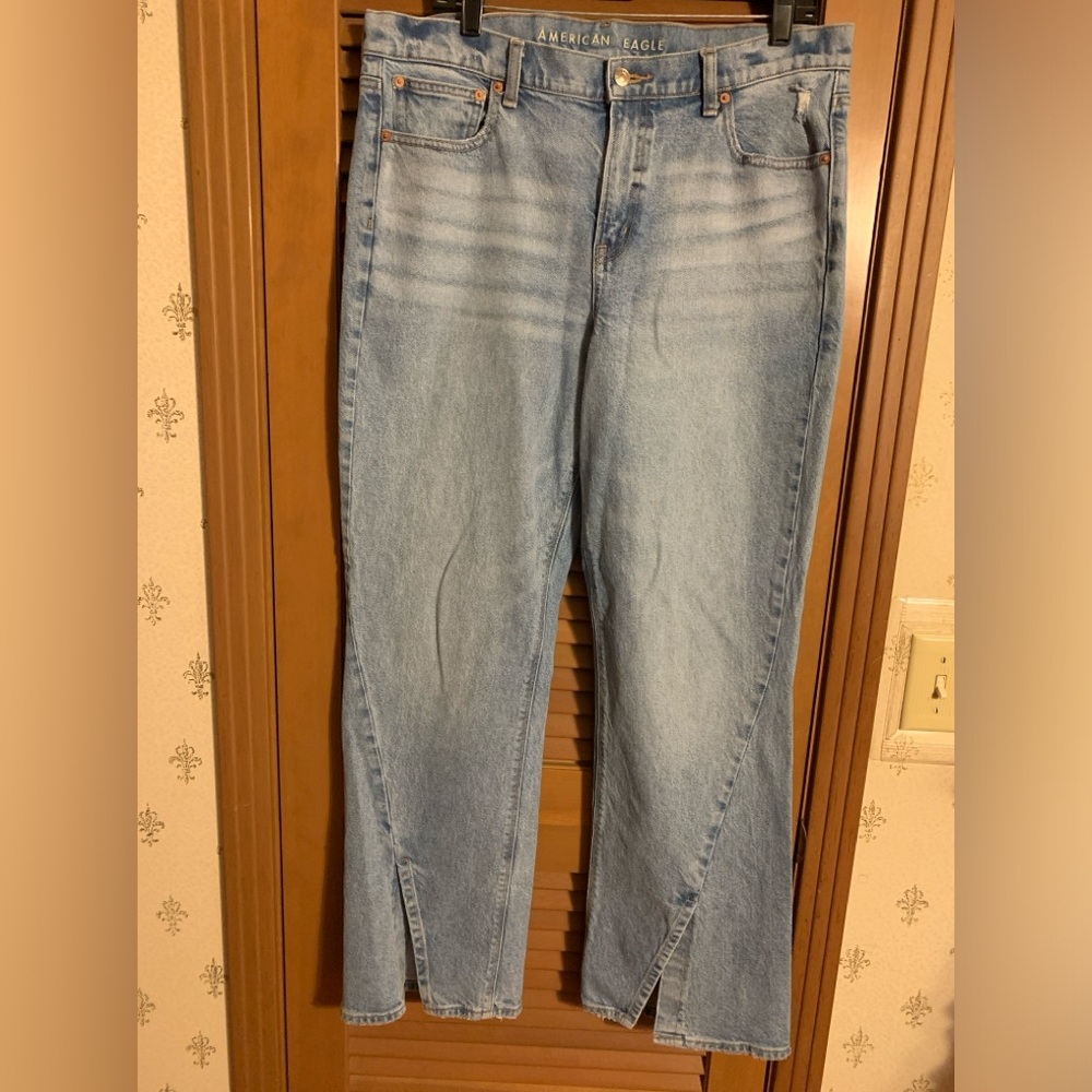 American Eagle 90s bootcut jeans